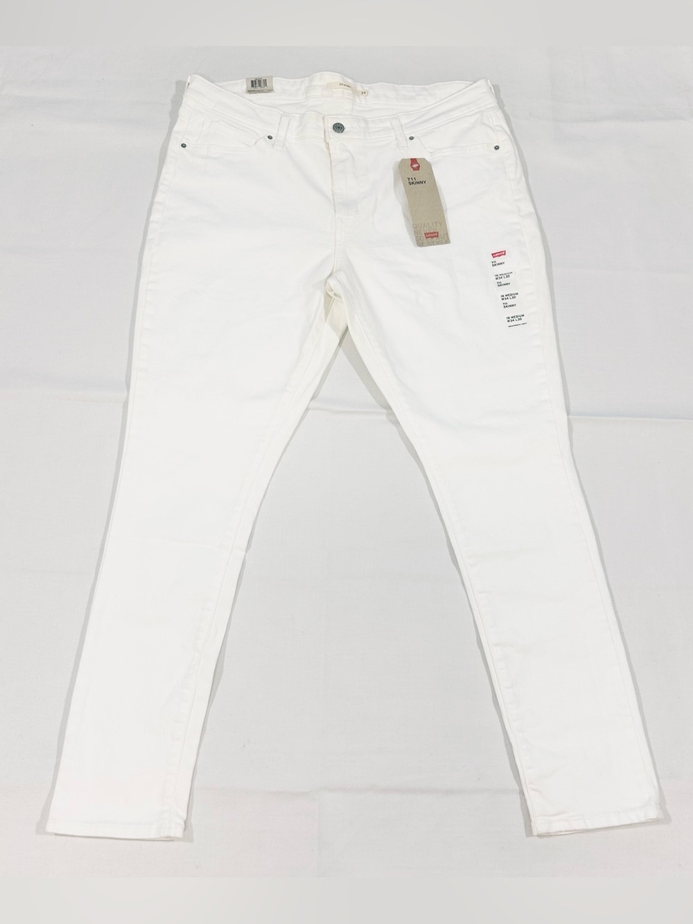 NWT Levi’s 711 Skinny Womens 34x30 Sz 18 Off White Jeans Mid Rise Slim Hip Thigh